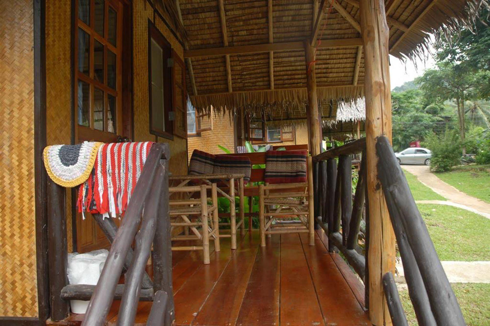 Отель Jungle Garden Ко Чанг Экстерьер фото